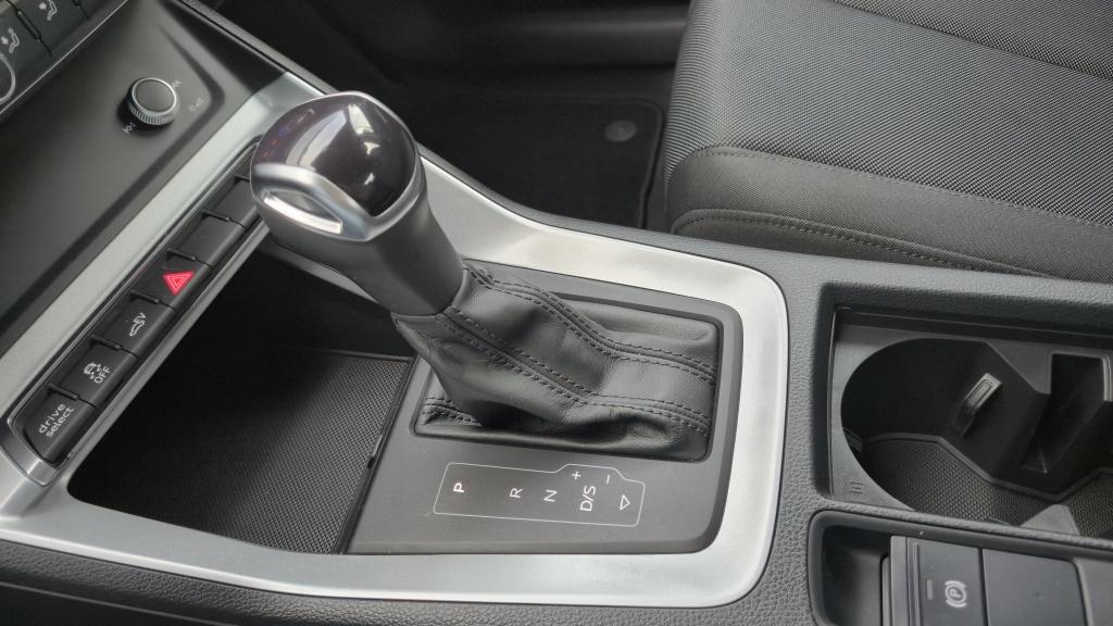 Audi Q3 45 tfsi e edition