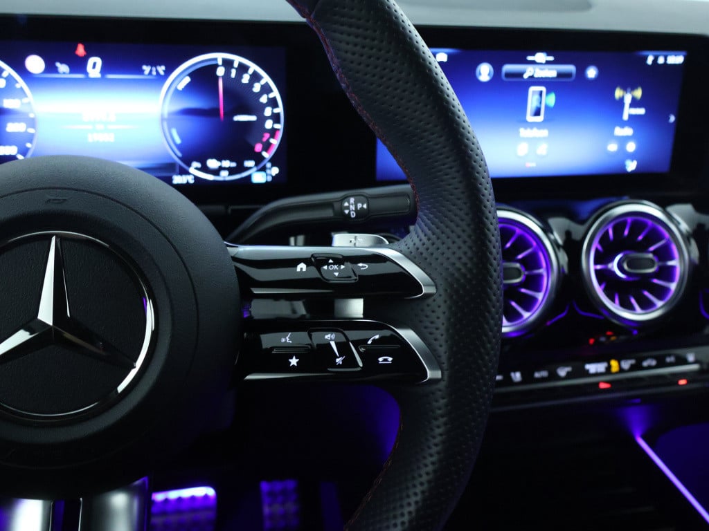 Mercedes-Benz Gla-klasse 250 e amg face lift plug-in hybride | amg line | s