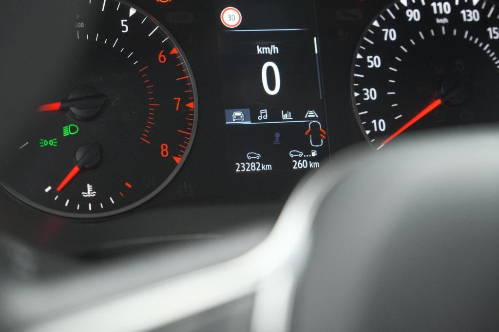 Renault Captur tce 90 evolution | parkeersensoren | apple carplay | climate