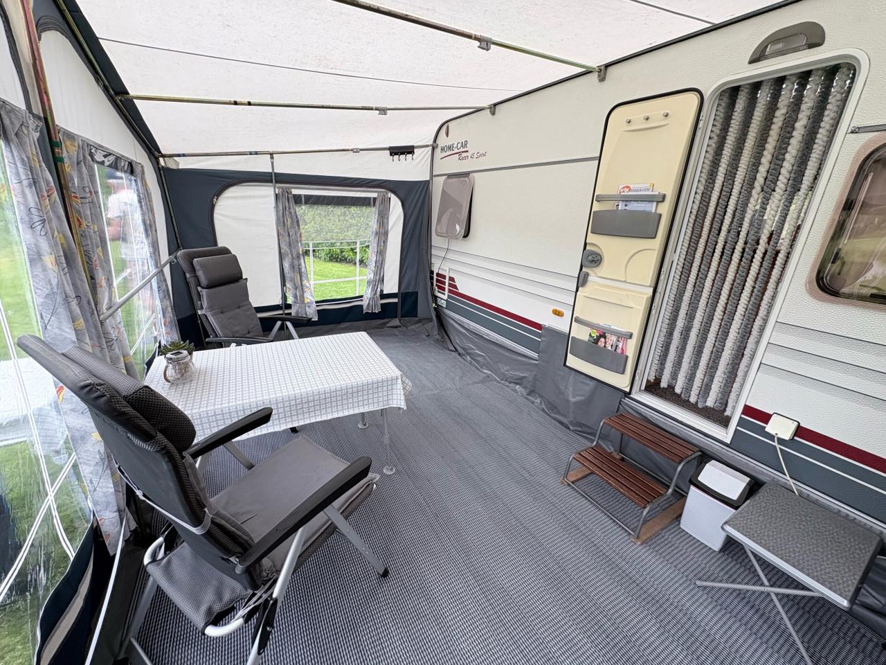 Home-car Racer 45 Spirit. 4 pers caravan met voortent&luifel