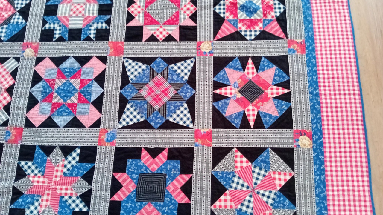 Groot zeeuwse quilt boerenzakdoek 190x160 cm