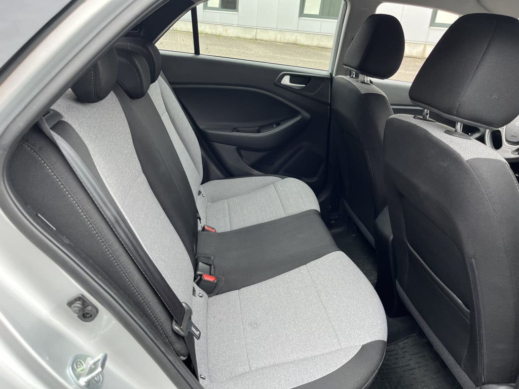 Hyundai I 20 1.2 hp i-motion premium 42 dkm