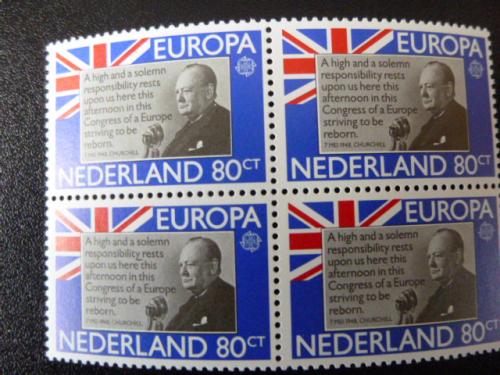 Te koop ; mooi blok van 4 met 2 plaatfouten