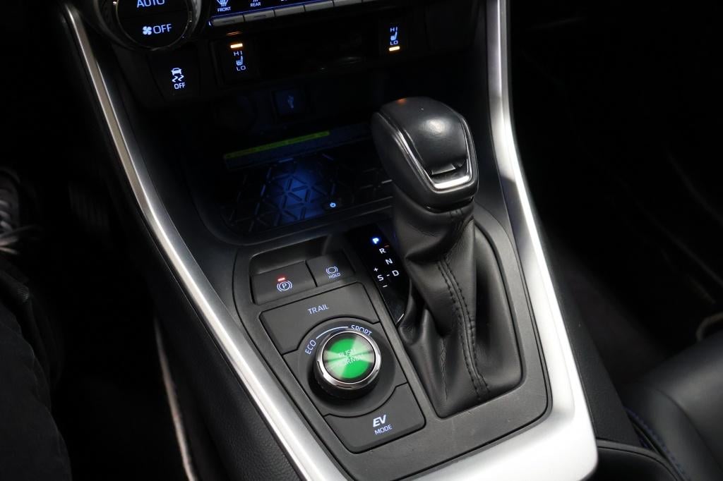 Toyota Rav4 2.5 hybrid awd bi-tone | jbl