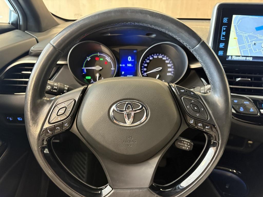 Toyota C-hr 1.8 hybrid dynamic