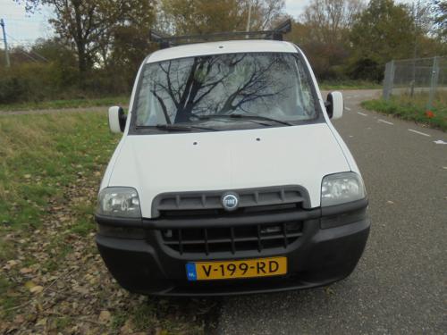 Leuke inruiler Fiat Doblo 1.6 benzine uitvoering wegbelast.€ 39 Partikulier
