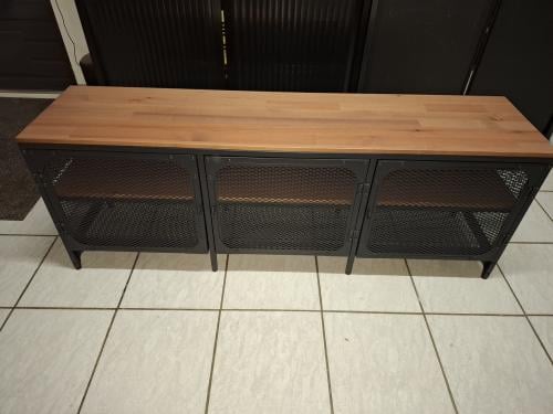 TV Meubel industrieel