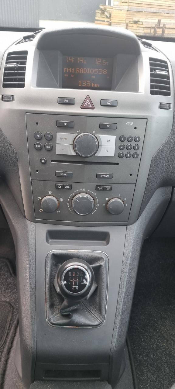 Opel zafira 1.8 (7 persoons)