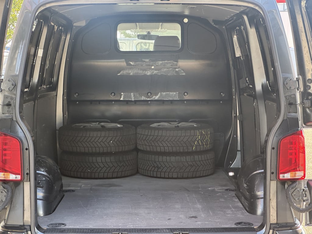 Volkswagen Transporter 2.0 tdi l1h1 comfortline | led | navi | 18'' lm velg