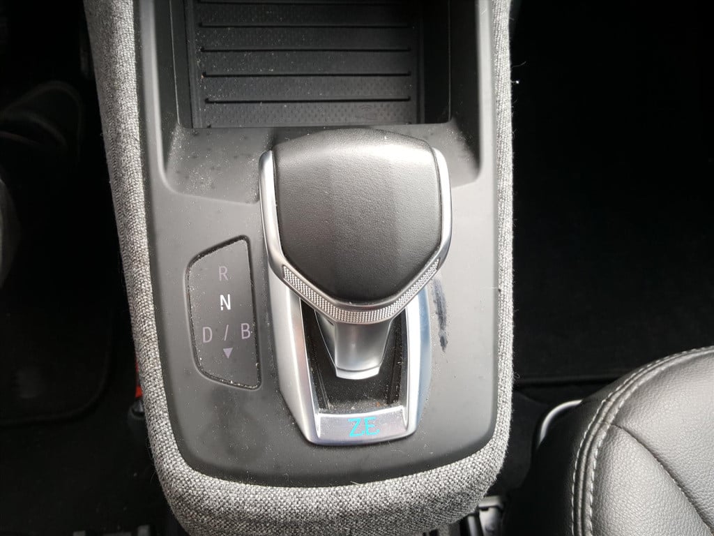 Renault Zoe 135pk intens (batterijkoop) 52kwh 3-fase navigatie | achteruitr