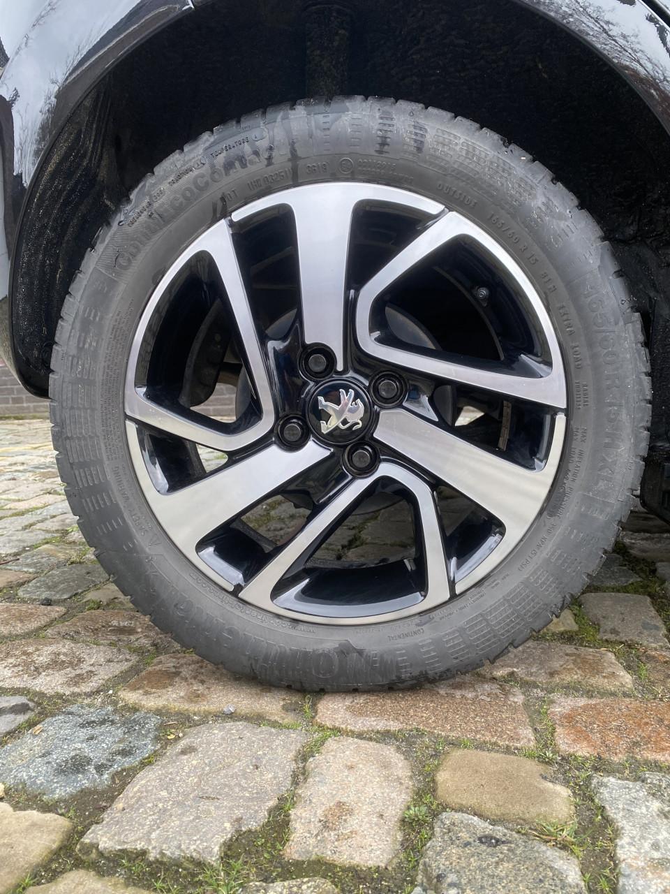 Peugeot 108 1.0 e-VTi Allure 72pk 5D