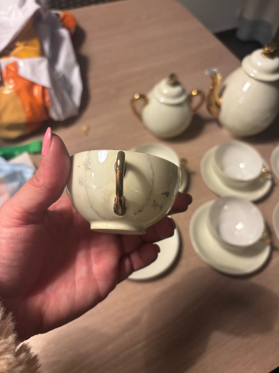 Thee servies