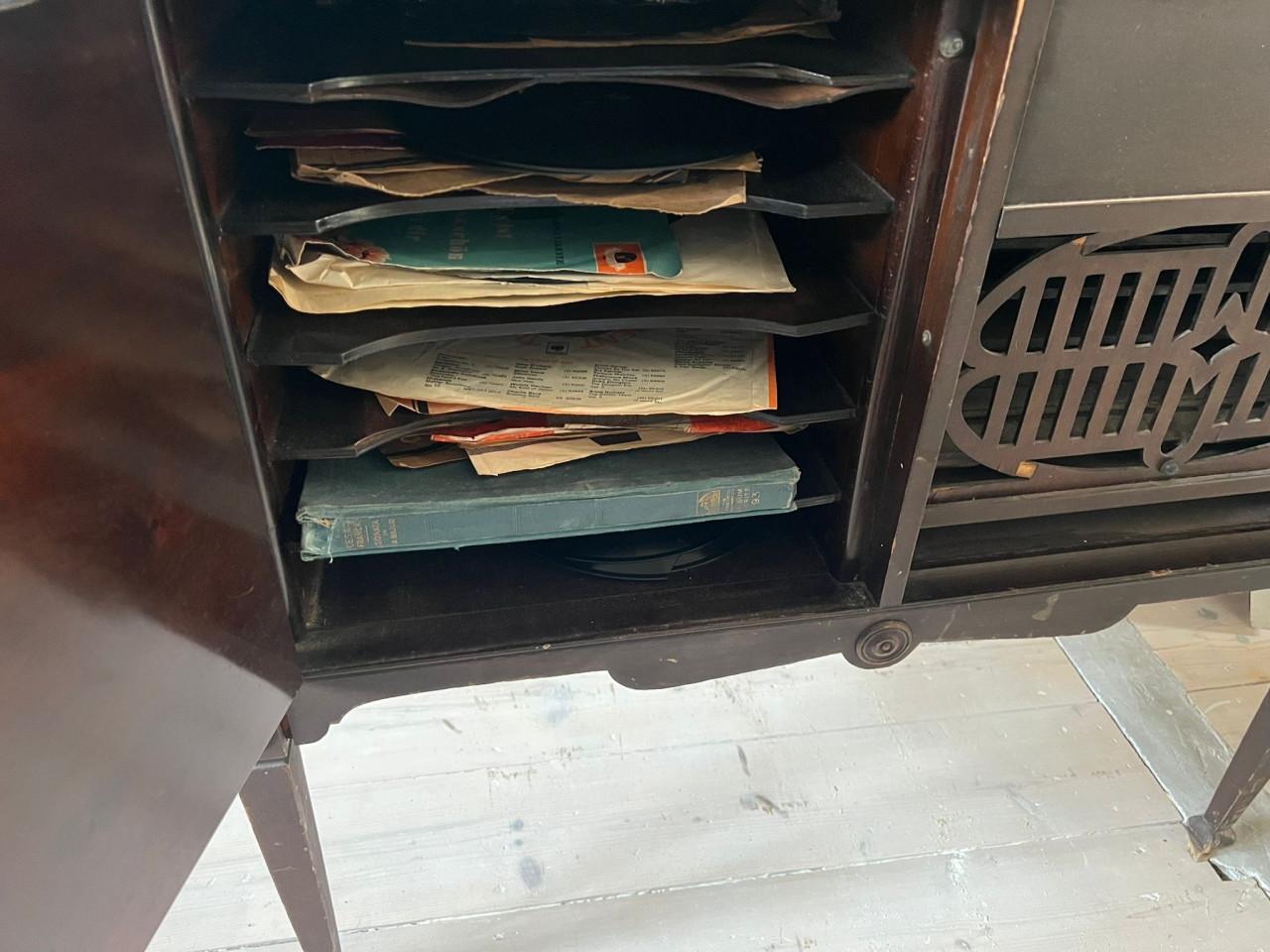 Zeer oude platenspeler