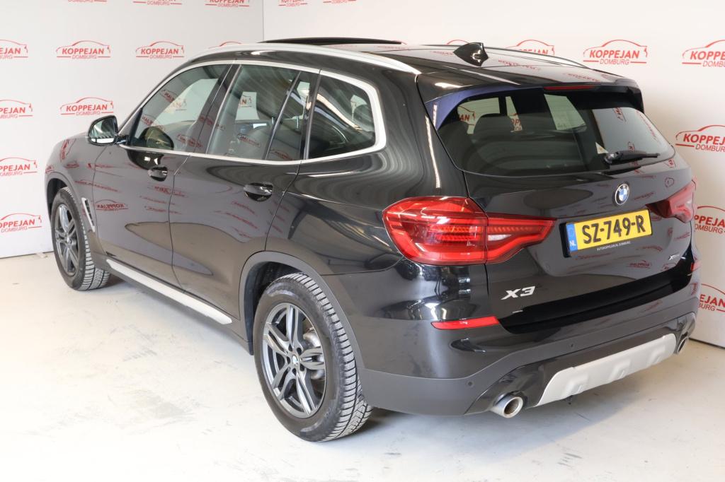 BMW X3 xdrive20i high executive nl auto, pano, trekhaak, stoelverw, led, el