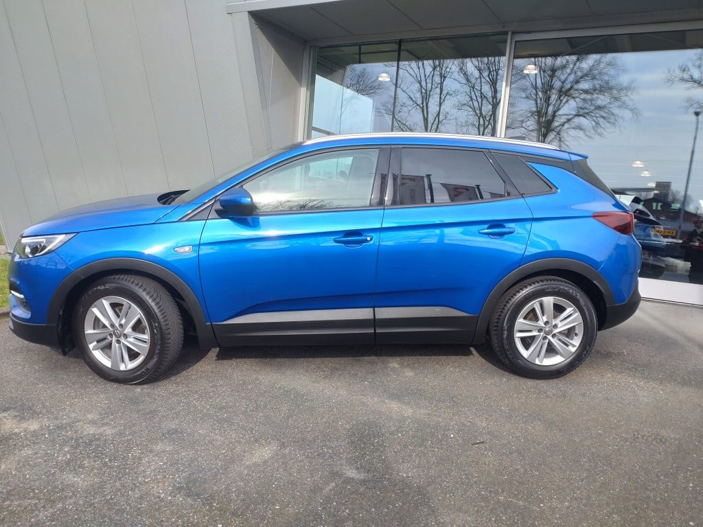 Opel Grandland X 1.2 turbo business +