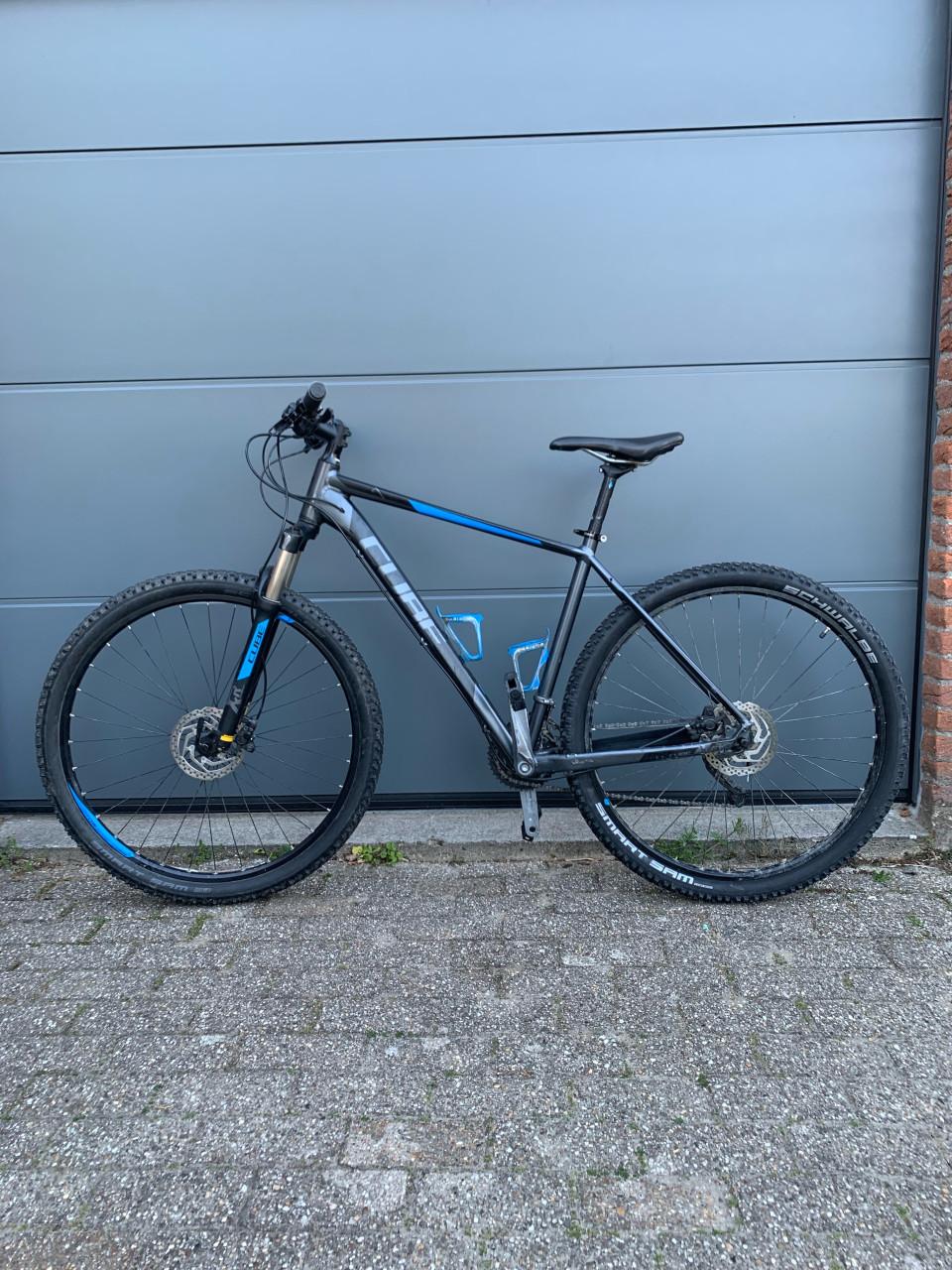 Cube analog competition mountainbike