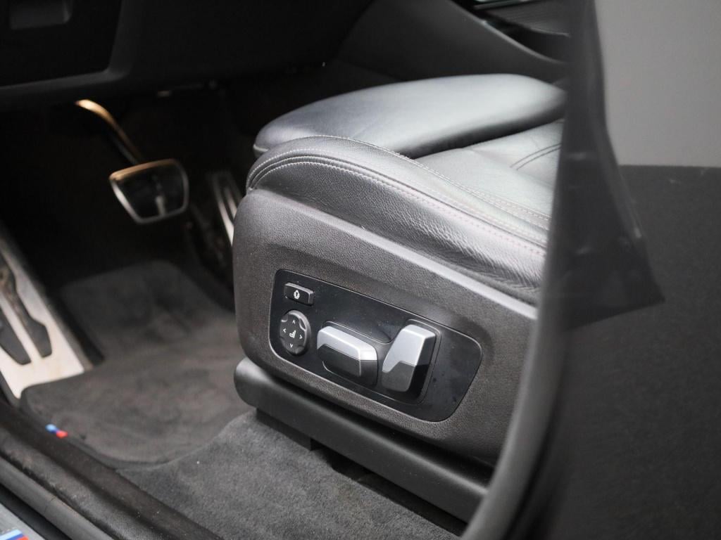 BMW X3 xdrive30e high executive | m-sport plus | panoramadak | apple carpla