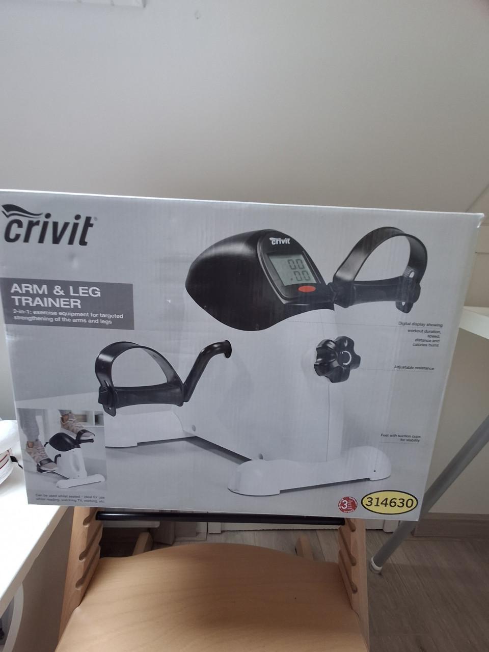 Te koop zo goed als nieuwe arm/beentrainer in doos.