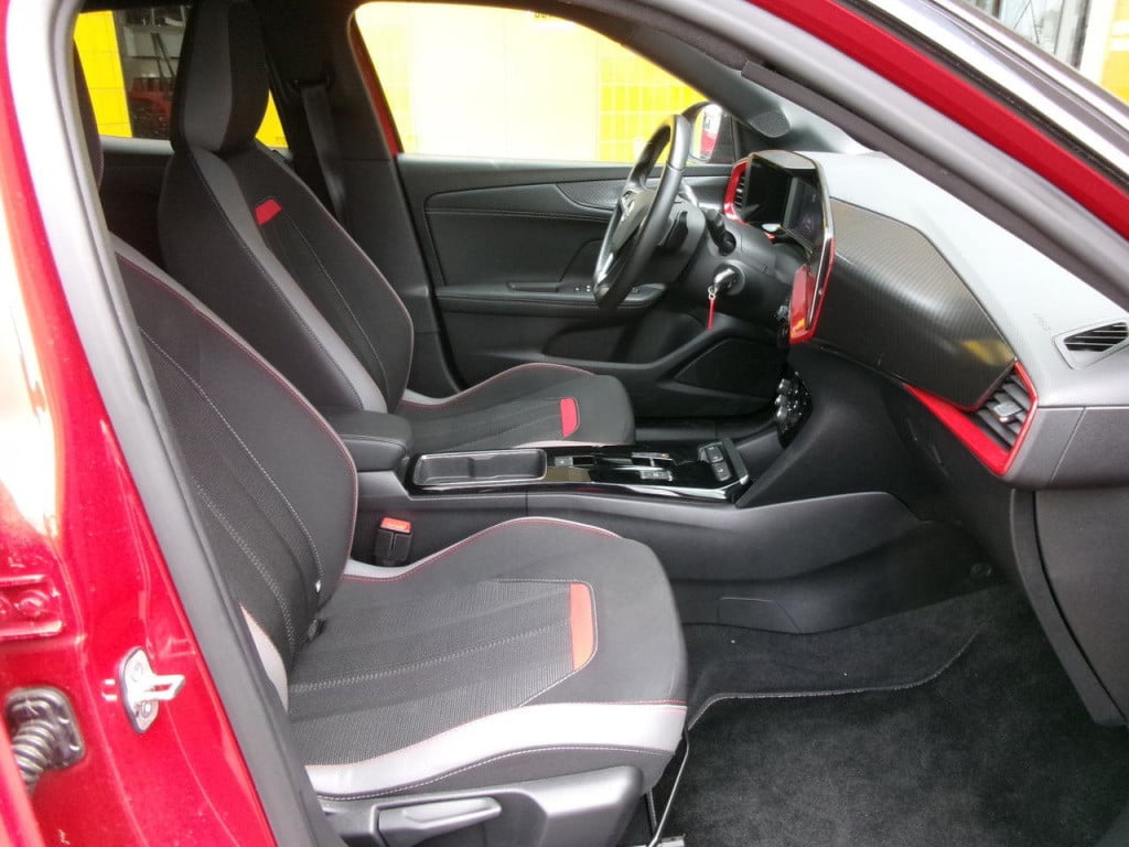 Opel Mokka 1.2 turbo gs-line, 360 cam., nav., carplay
