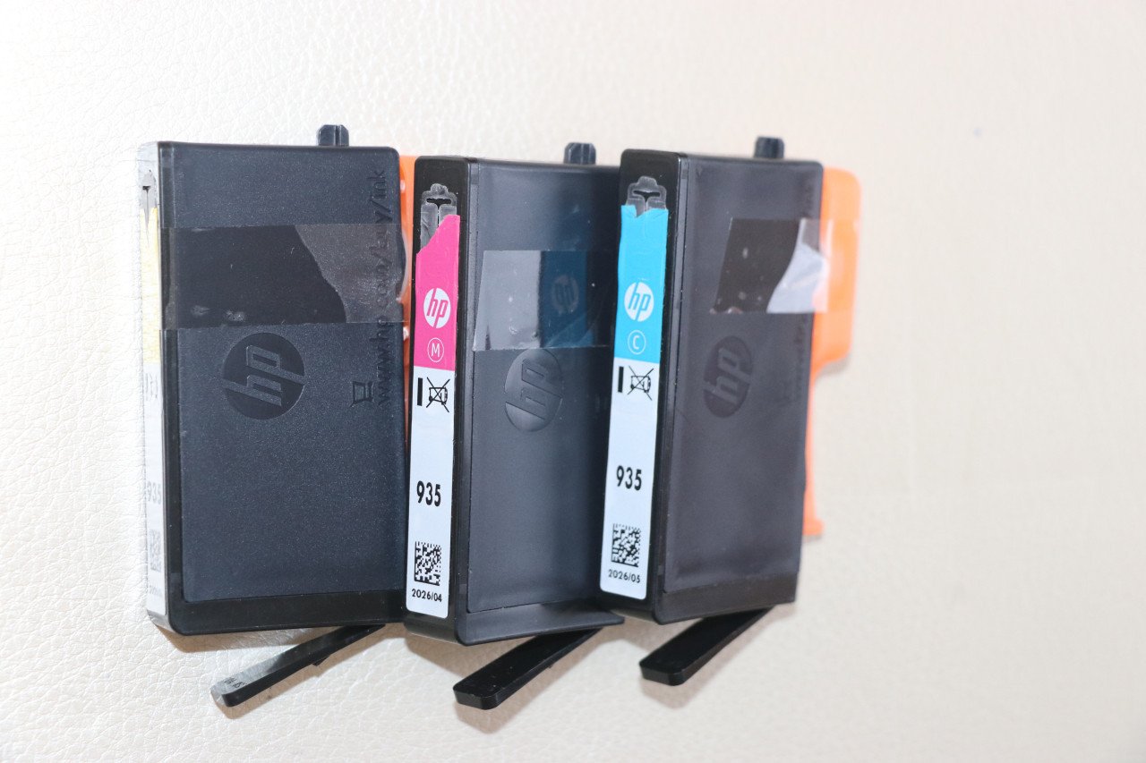 HP Cartridges Verkeerd gekocht. Kan ze niet teruggeven. HP 935 rood geldig