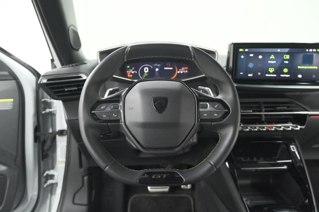 Peugeot 2008 puretech 130 eat8 gt | camera | apple carplay | parkeersensore