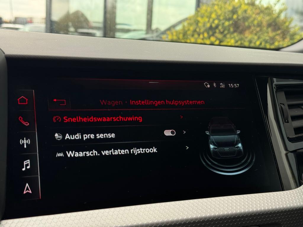 Audi A1 Sportback 35 tfsi 2x s line * 150 pk!! * half leder * 18 inch