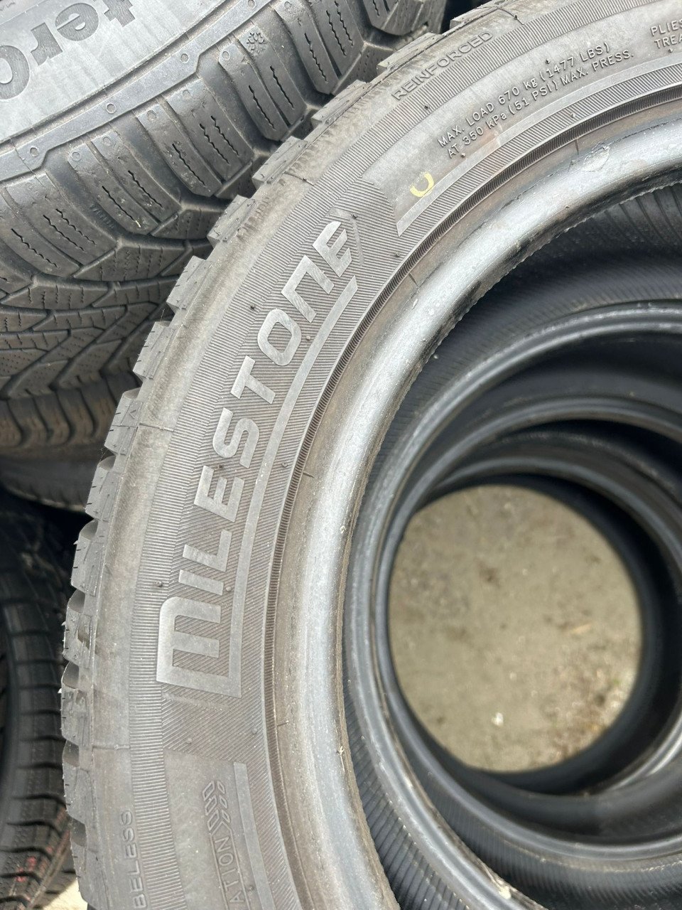 MILESTONE FULLWINTER XL BANDEN 16 INCH