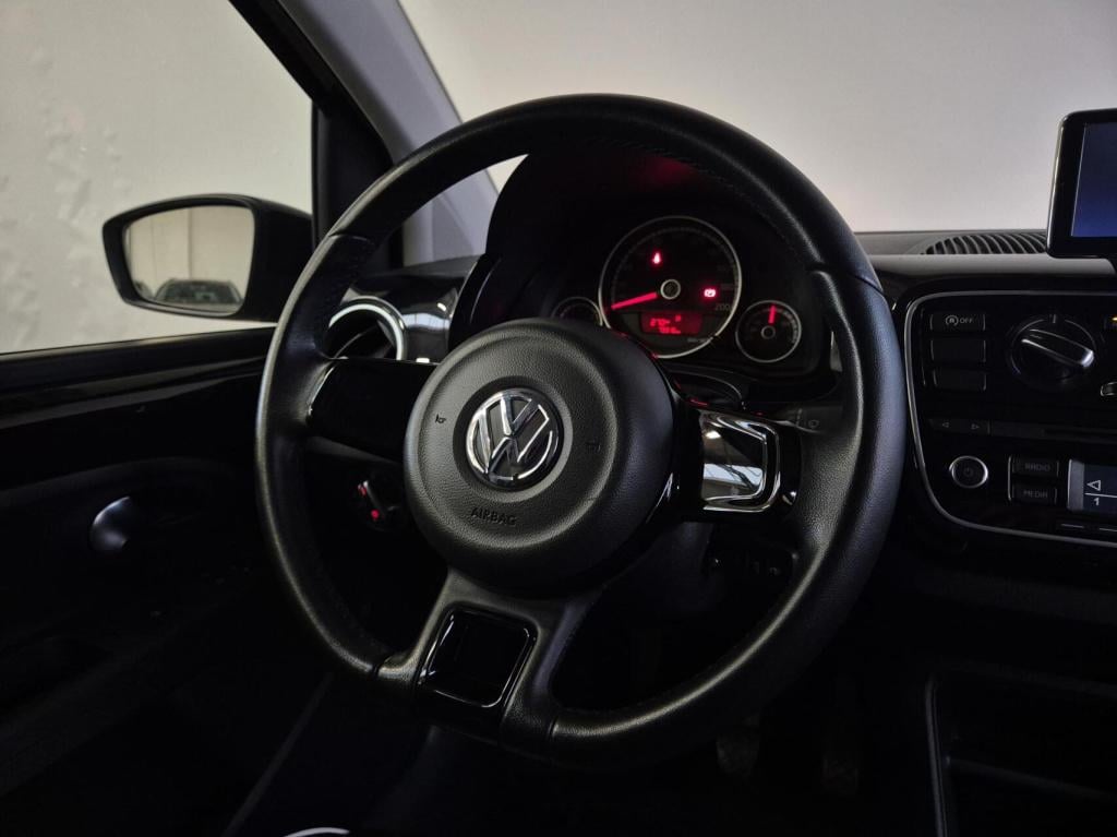Volkswagen UP! 1.0 high up! / leren bekleding / cruisecontrol