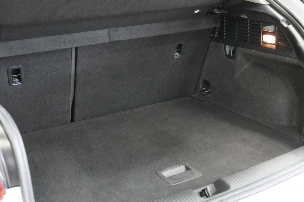 Audi Q2 35 tfsi | alarm | pdc| keyless | camera |
