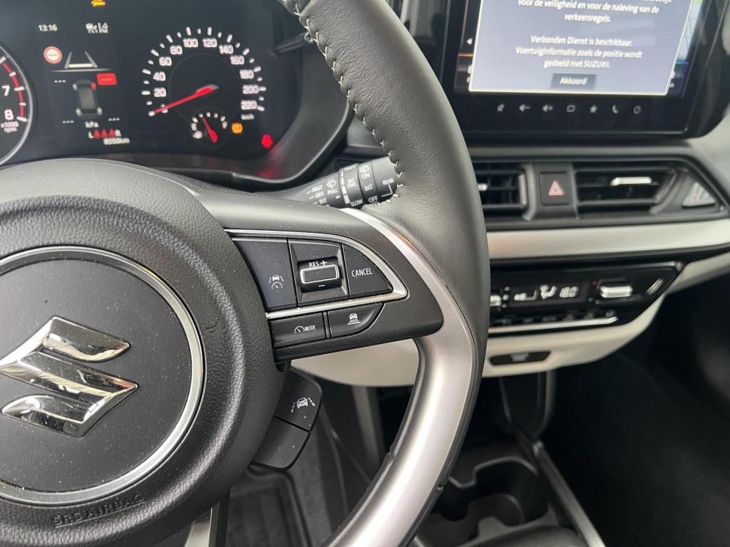 Suzuki Swift 1.2 style smart hybrid