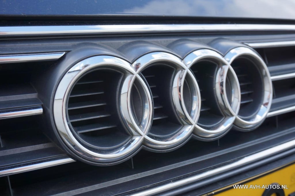 Audi A4 avant 2.0 tdi ultra sport lease edition automaat