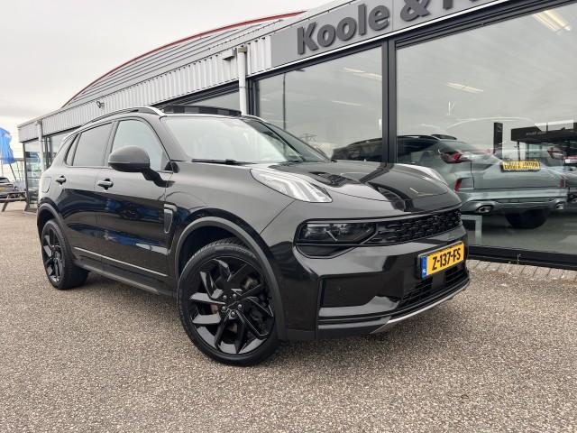 Lynk & Co 01 1.5 261pk phev 7dcth , black edition , panodak , adaptive cc ,