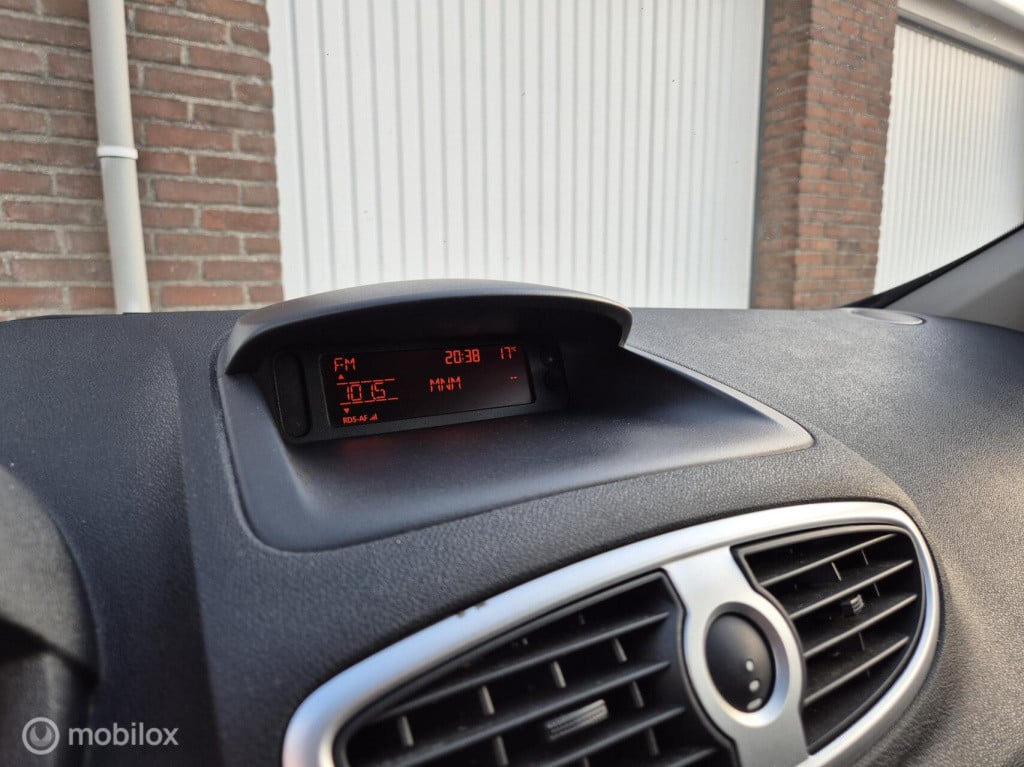 Renault Clio 1.2 authentique/ origineel nl / 5-deurs / cruisecontrol
