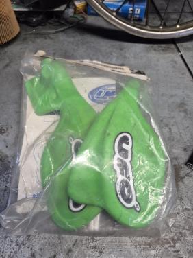 10.000 Nieuwe en gebruikte motor onderdelen