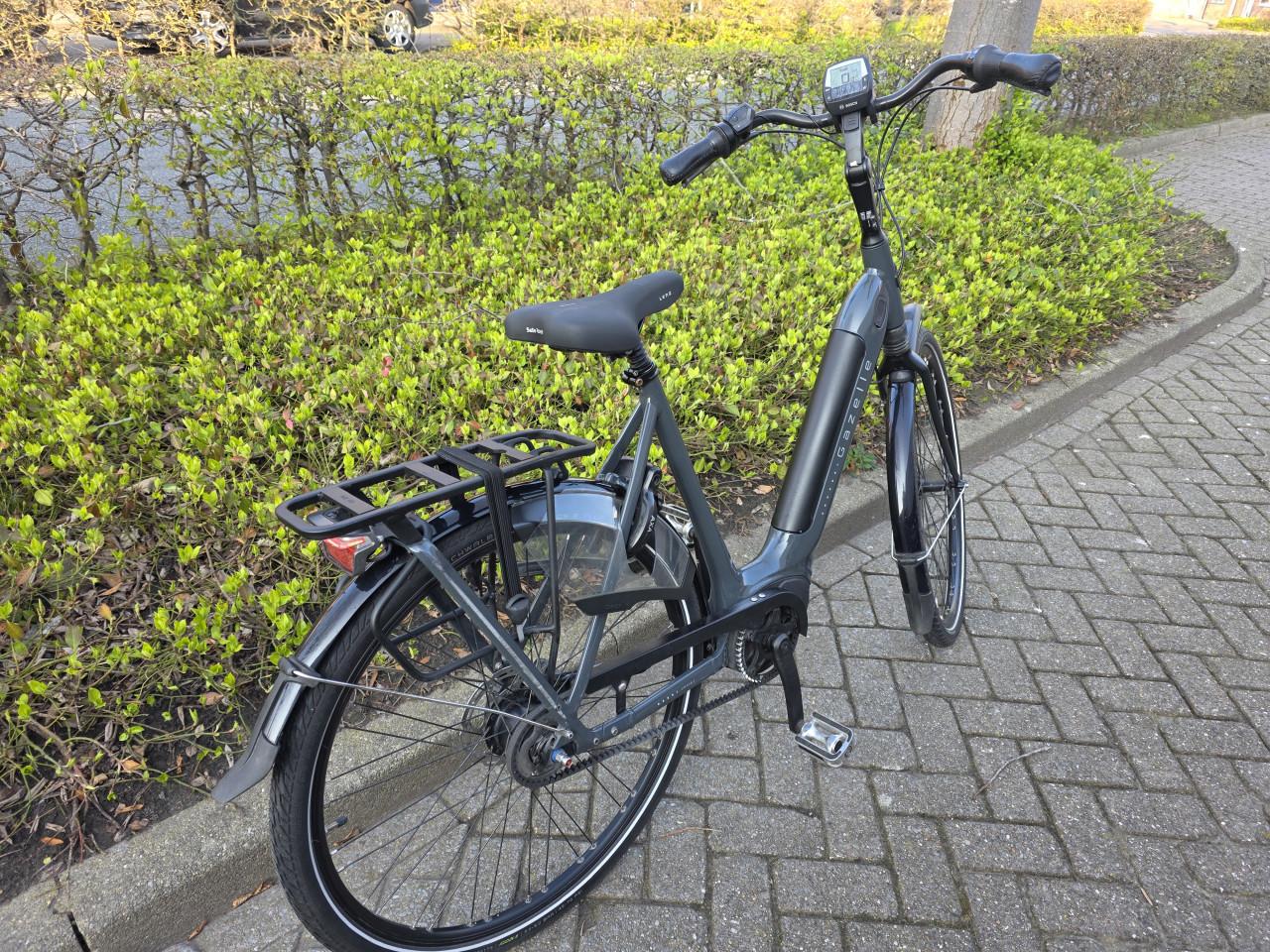 Schitterende Gazelle Grenoble C5 met Bosch Performance middenmotor