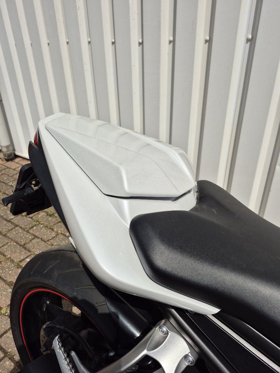 Yamaha FZ1  uit 2009,  dikke naked bike