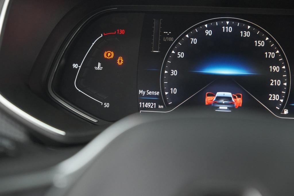 Renault Clio tce 130 edc intens |  allseason banden | camera | navigatie | 