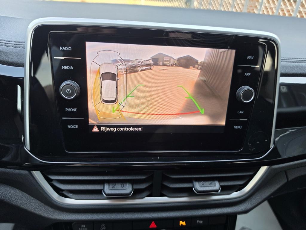 Volkswagen T-roc 1.5 tsi r-line | virtuel | clima | navi | parkassist | iq 
