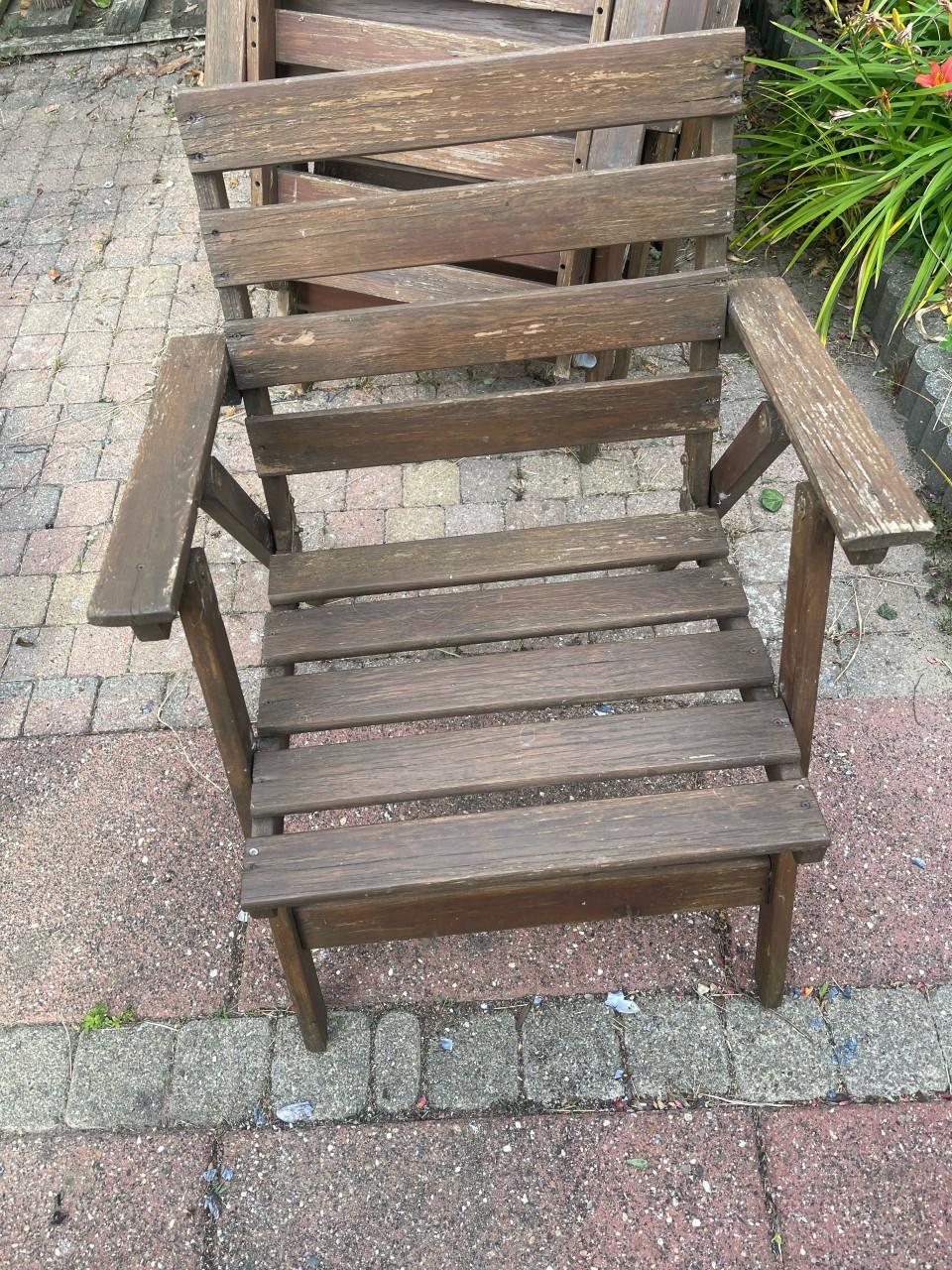 6 houten tuinstoelen