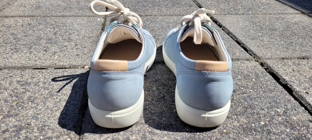 Lichtblauwe Ecco sneakers maat 38