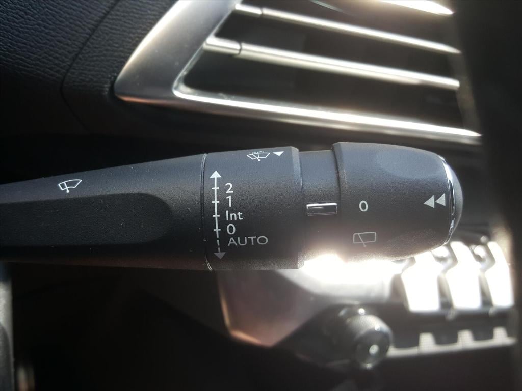 Peugeot 3008 gt-line 1.2 130pk apple carplay & android auto| navi | trekhaa