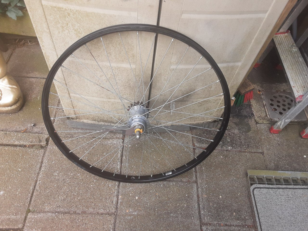 26 x 1,75 inch nexus achterwiel, 3 speed, terugtraprem