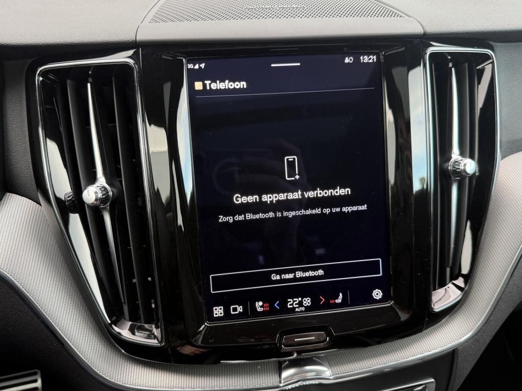 Volvo XC60 t6 340pk recharge r-design| adap.cruise| panodak| 22''lm| camera