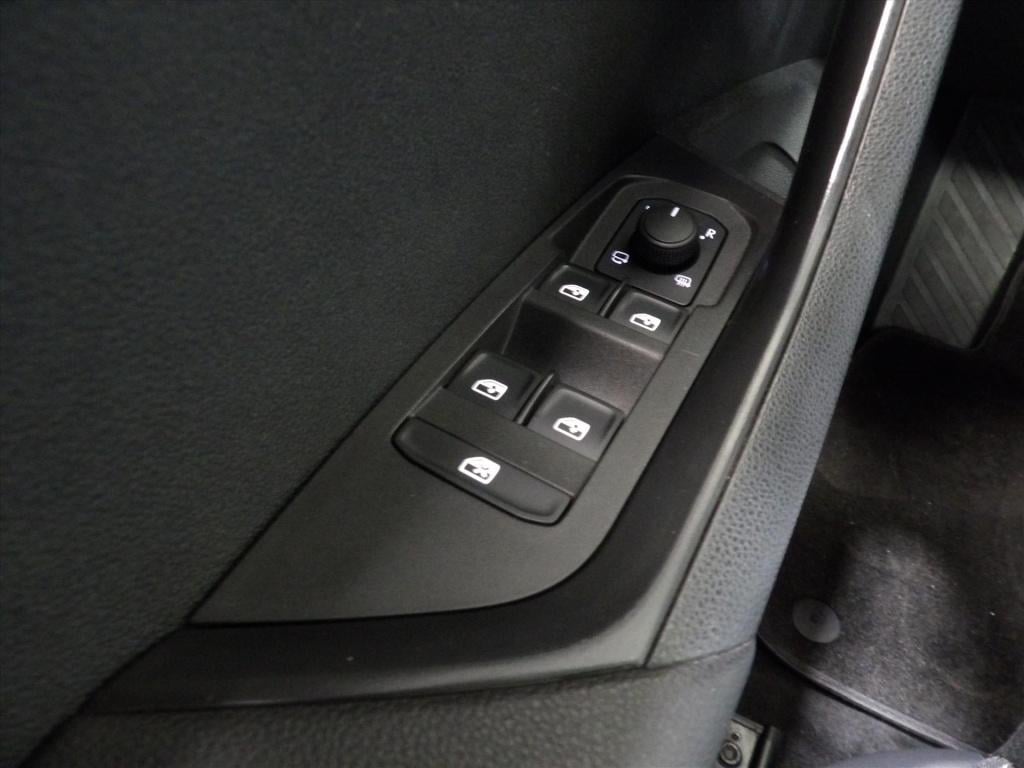 Skoda Karoq 1.5 tsi act greentech 150pk dsg-7 sportline business