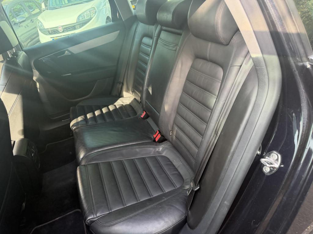 Volkswagen Passat variant 1.4 tsi highline dsg leder no power
