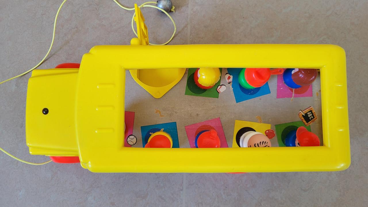 Vintage Fisher Price school bus uit 1965