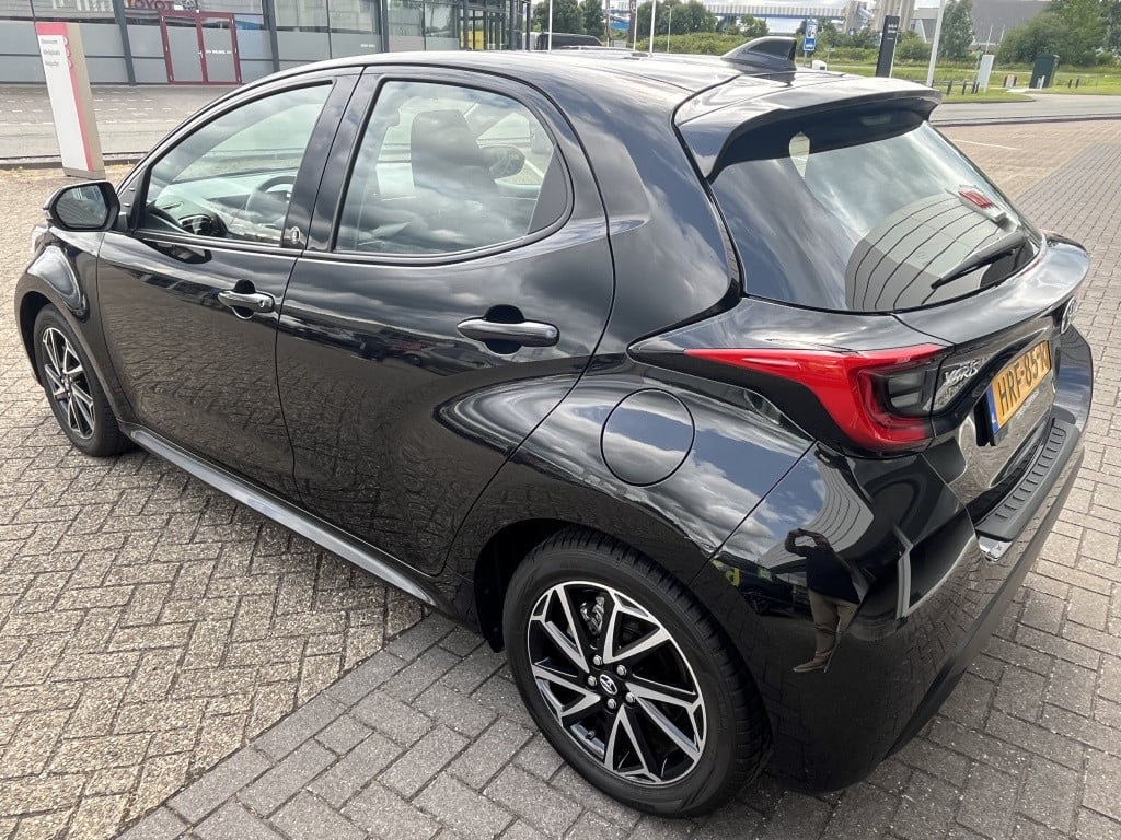 Toyota Yaris 1.5 hyb. dynamic | camera | navigatie |