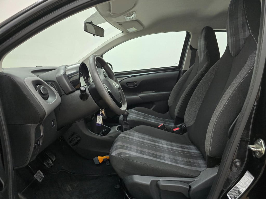 Peugeot 108 occasion 1.0 vti met airco en kleur zwart | tweedehands peugeot