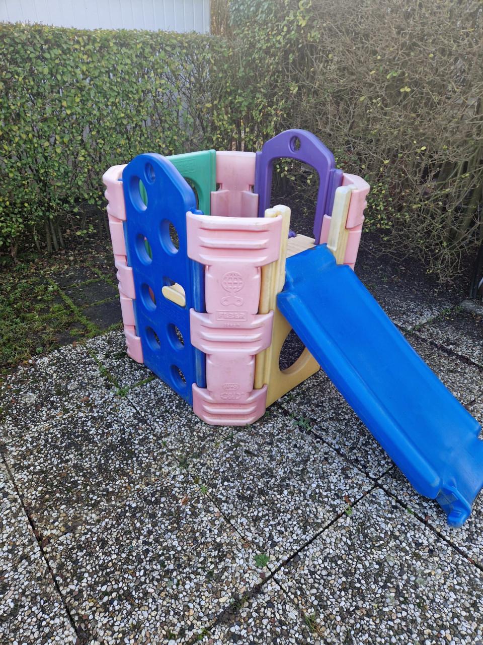 Gebruikt kinder speelhuisje / glijbaan