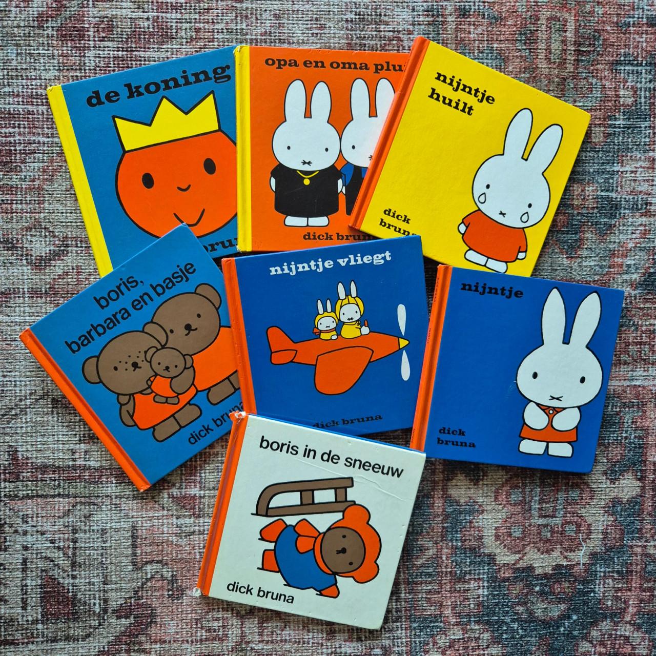 Kinderboeken ( o.a. Nijntje, Disney Boekenclub, leven van een Loser )